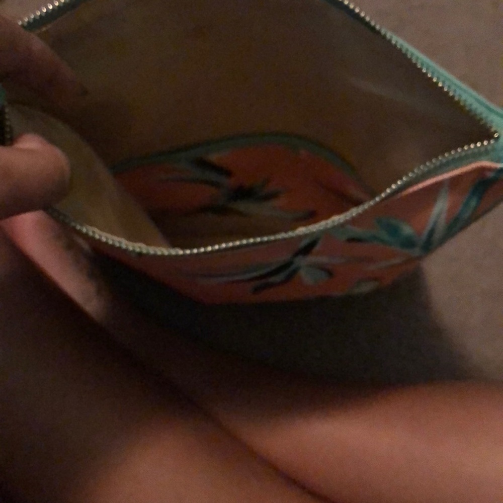 Handbag - Picture 3 of 6